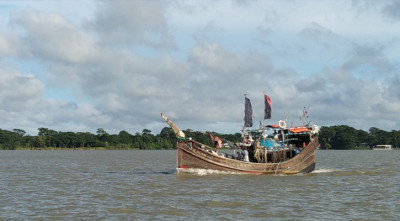 মাছ ধরার ট্রলারকে উপকূলের কাছাকাছি থাকার নির্দেশনা